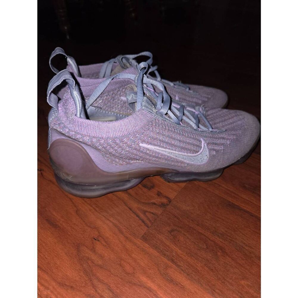 Nike VaporMax Flyknit Lavendar Sneakers